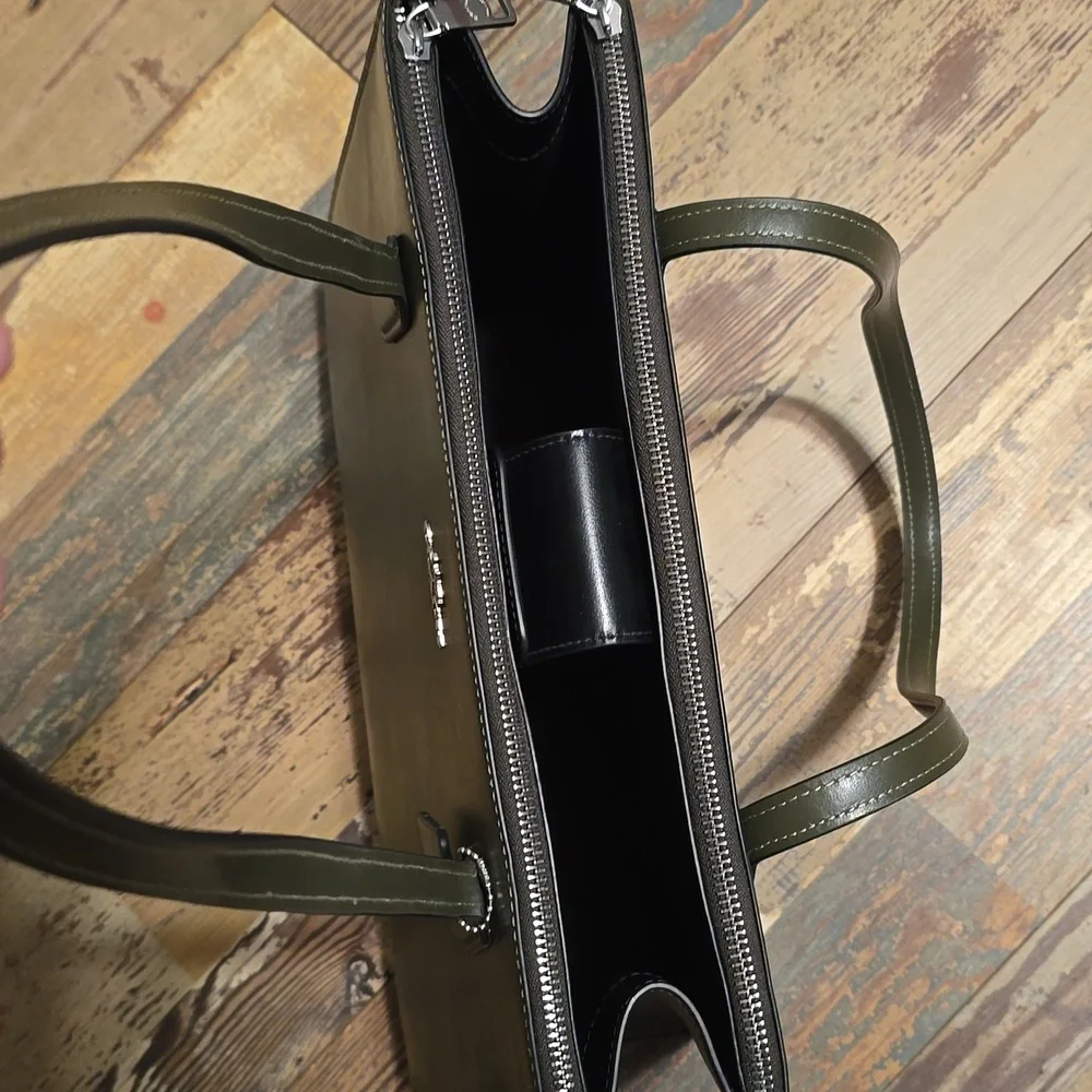 COACH Nina Tote Bag Leather Green - Picture 5 of 9